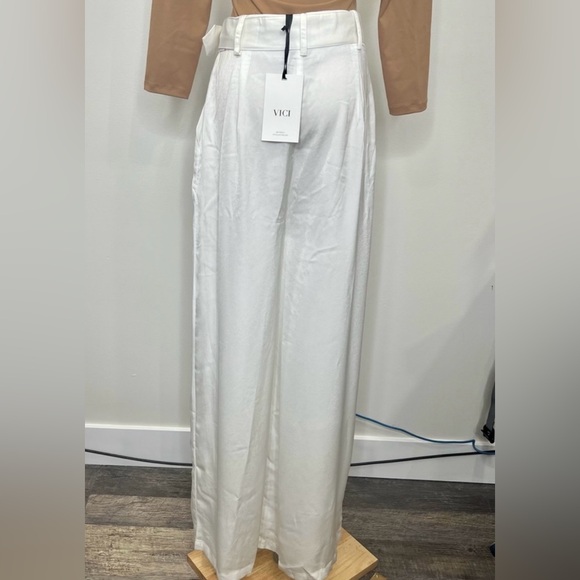 🌟NWT VICI collection belted high waisted wide leg pants/trousers, white, size M - Picture 5 of 10